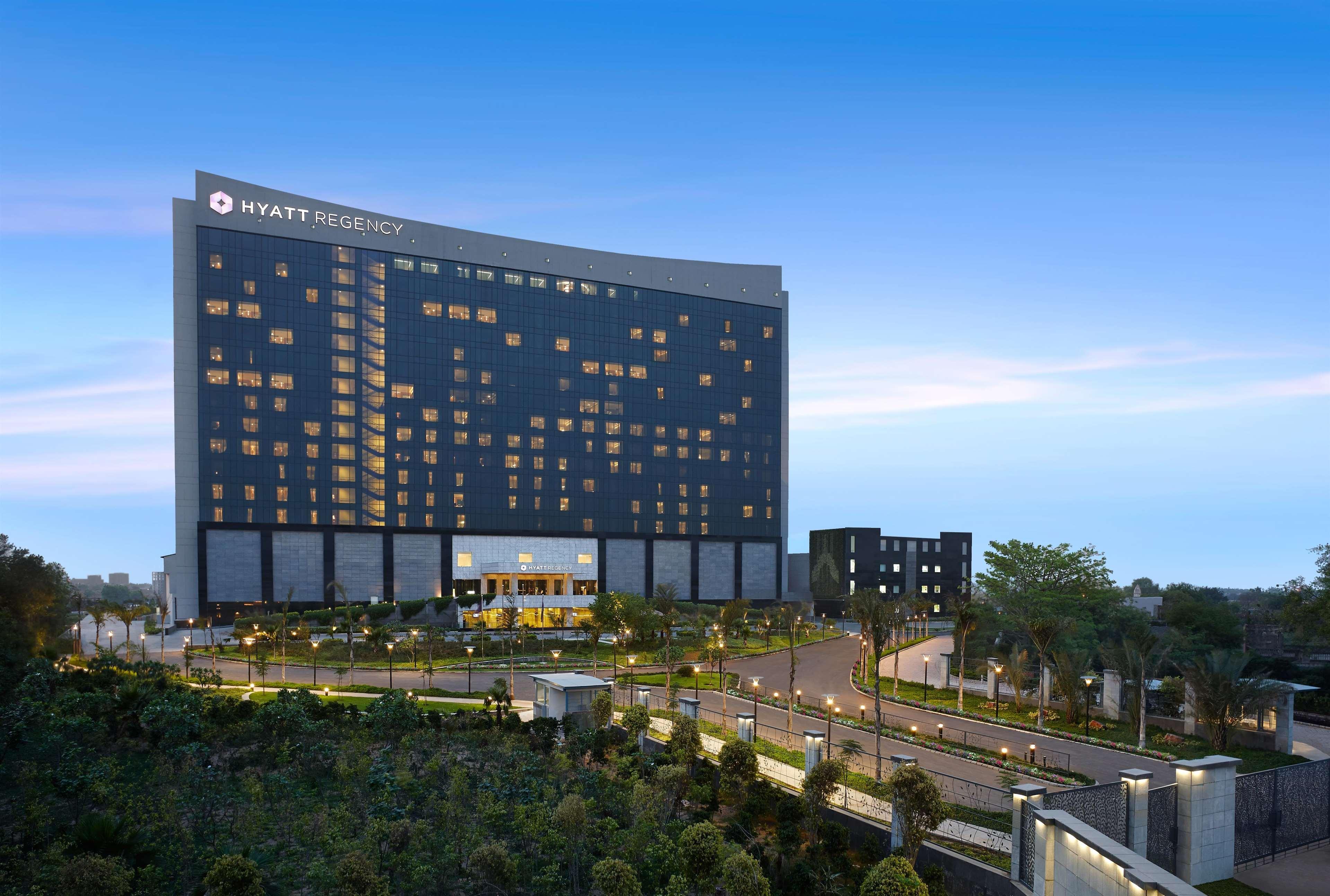 Hotel Hyatt Regency Gurgaon Exterior foto
