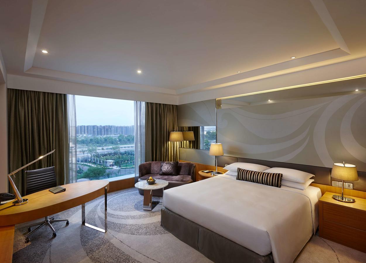 Hotel Hyatt Regency Gurgaon Exterior foto